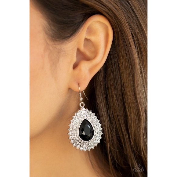 paparazzi Jewelry - Exquisitely Explosive - Black Earrings